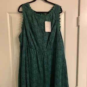 NWT Emerald Green Lace dress